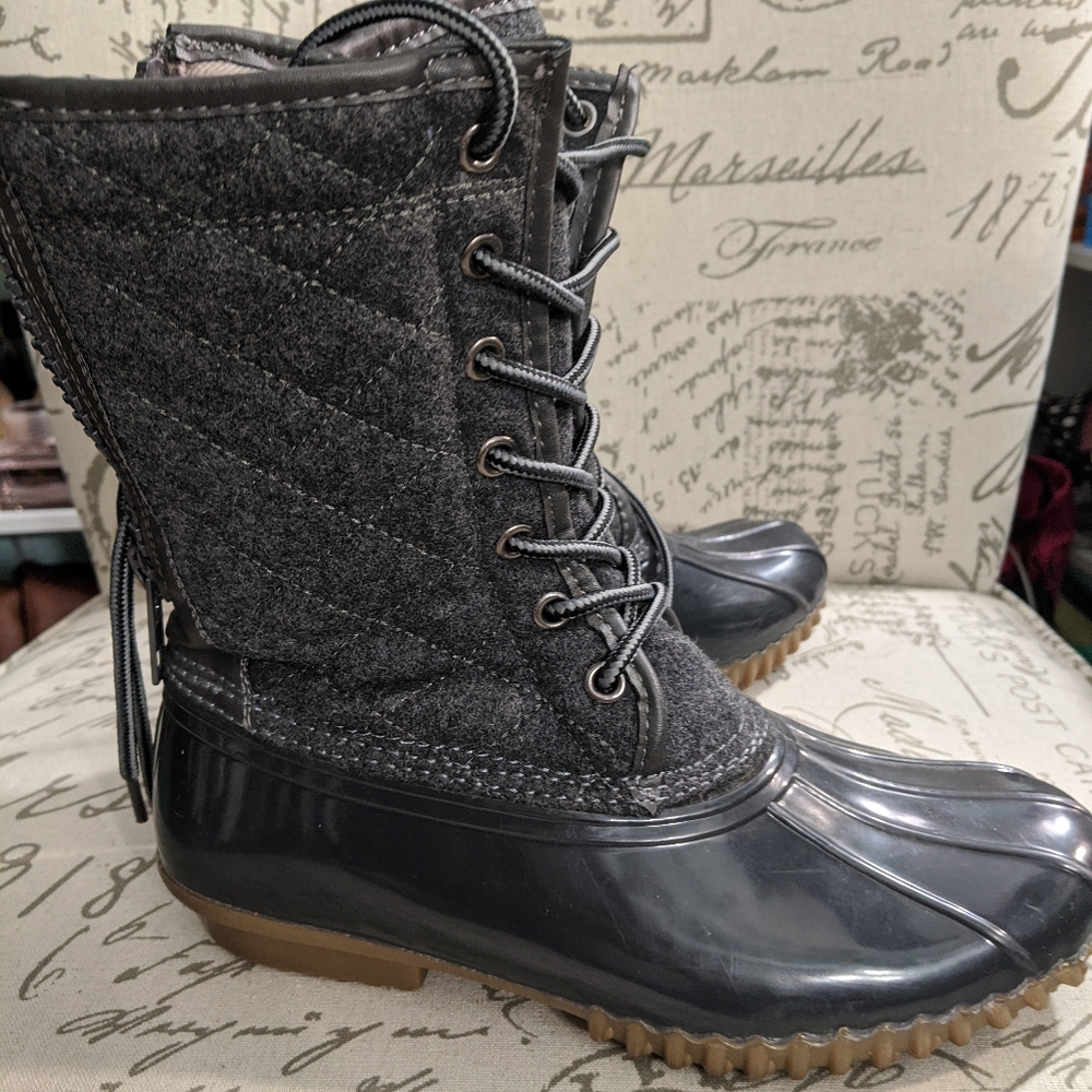 Winter boots